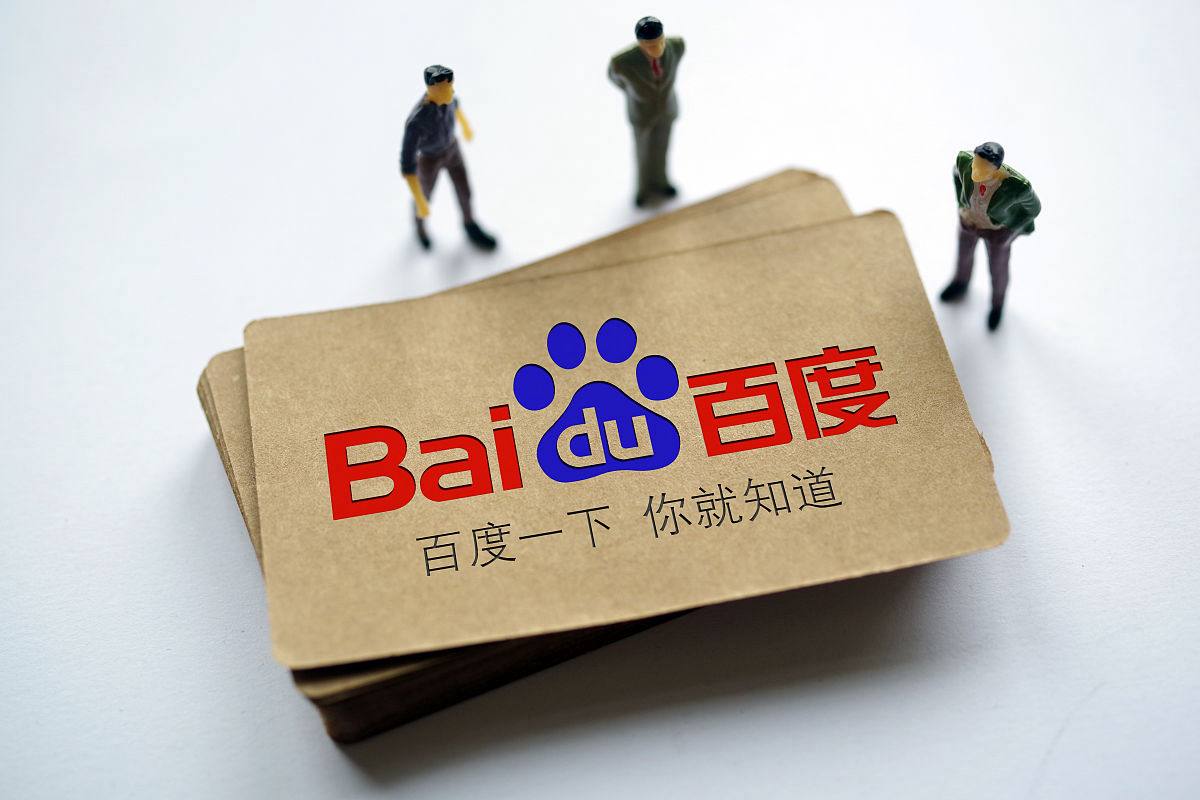 南京一高层起火公里外听到巨响